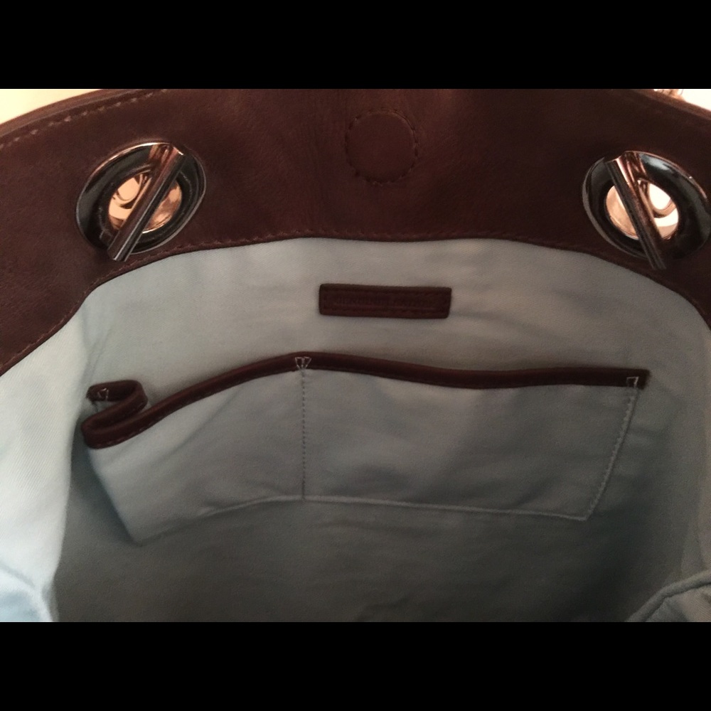 Cynthia Rowely: Large Leather Tote Bag - Picture 7 of 7